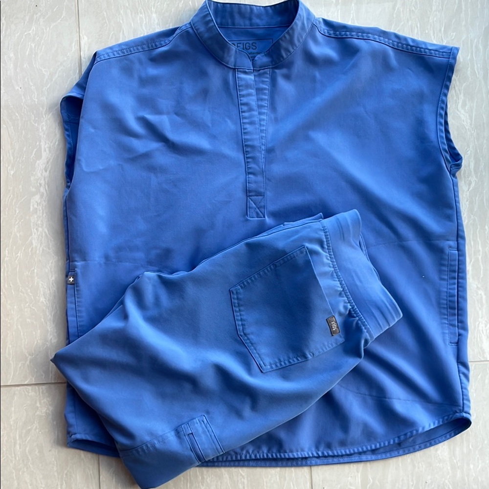 Figs Ceil Blue Scrub Set